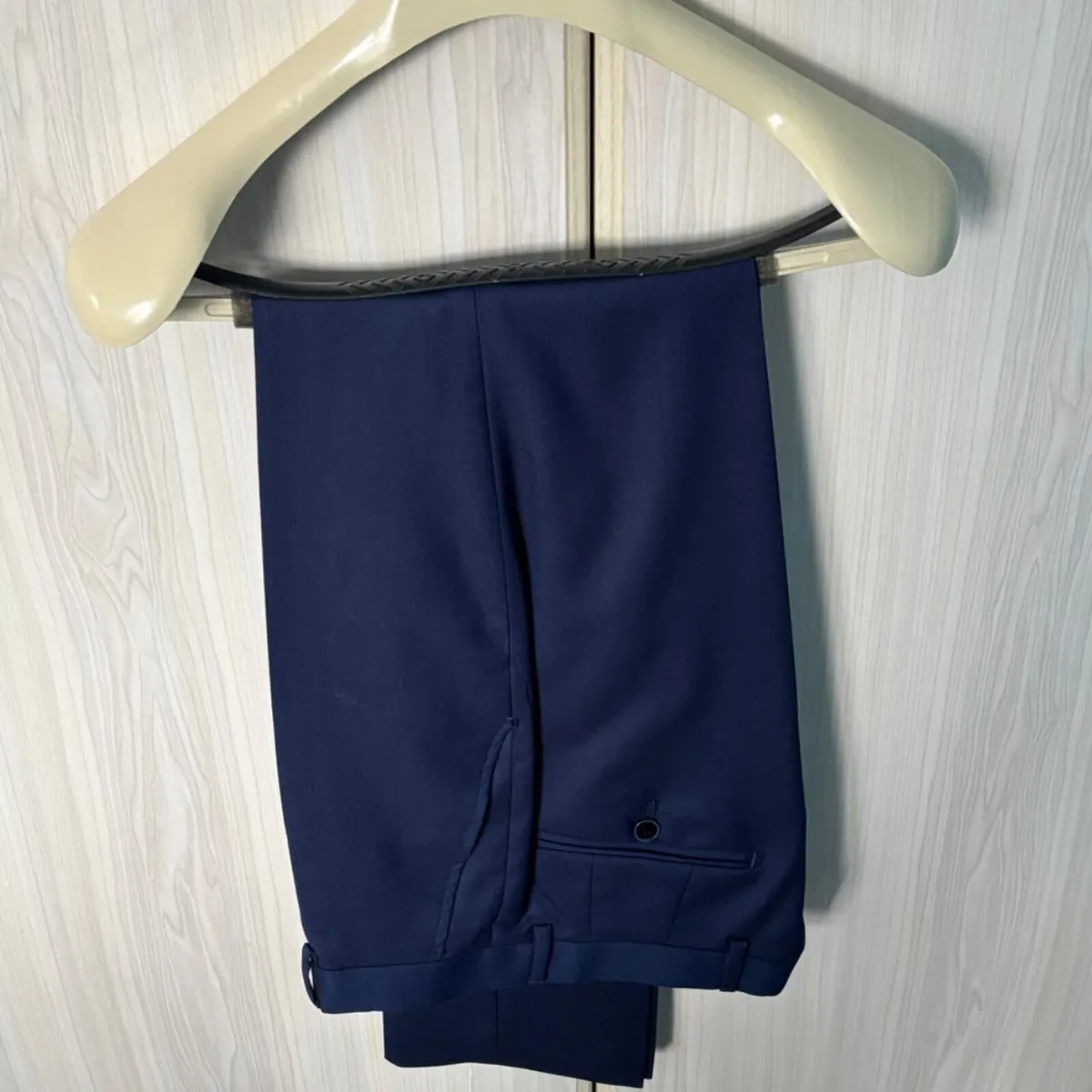 Bennetti Suit - Image 2