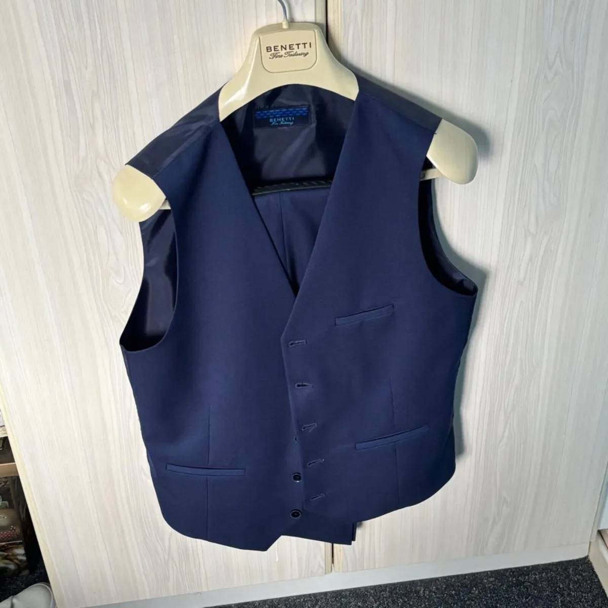 Bennetti Suit - Image 4