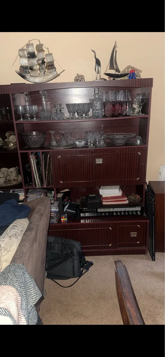 Display cabinet - Image 1