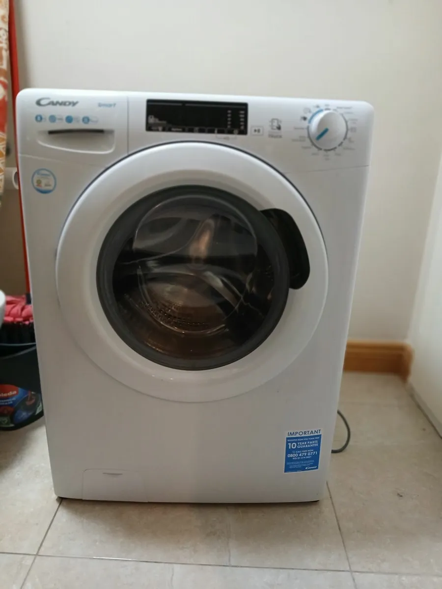 Washing machine - Image 1