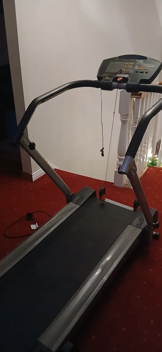 Treadmill - Image 1