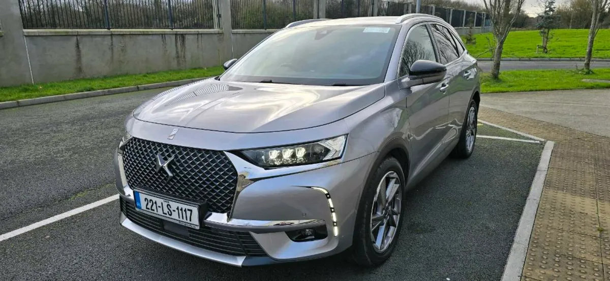 221 DS7 Crossback 1.6 Petrol Plug-in Hibrid - Image 2