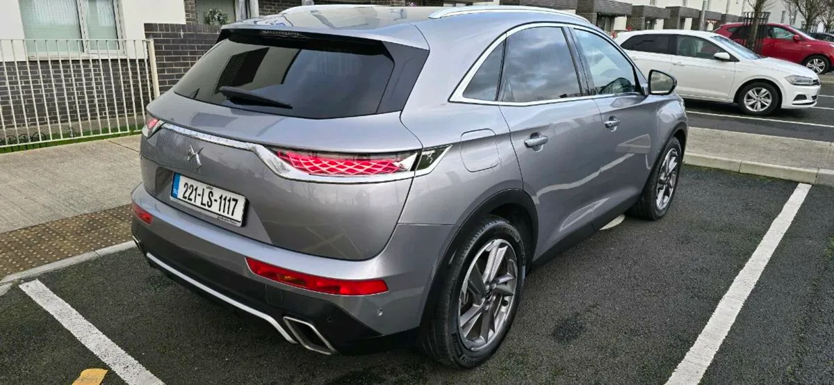 221 DS7 Crossback 1.6 Petrol Plug-in Hibrid - Image 4