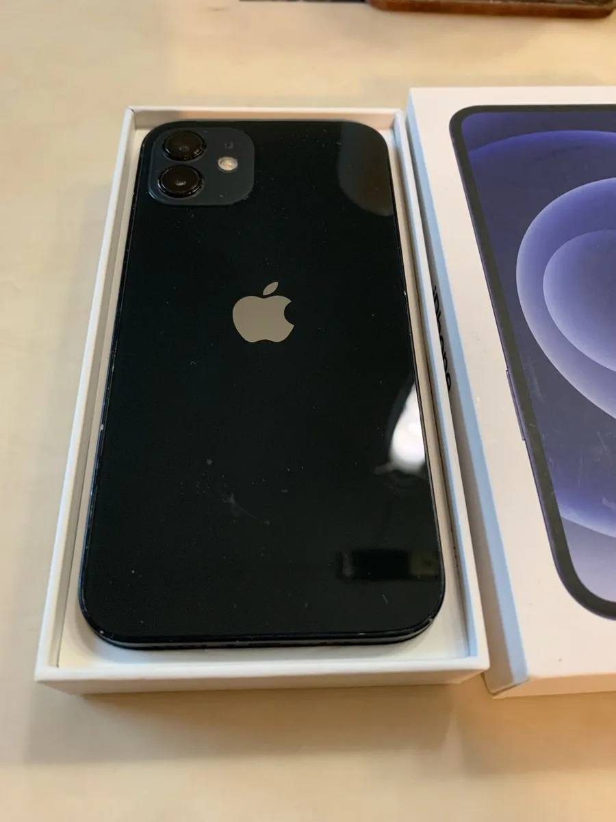 iPhone 12 - Image 1