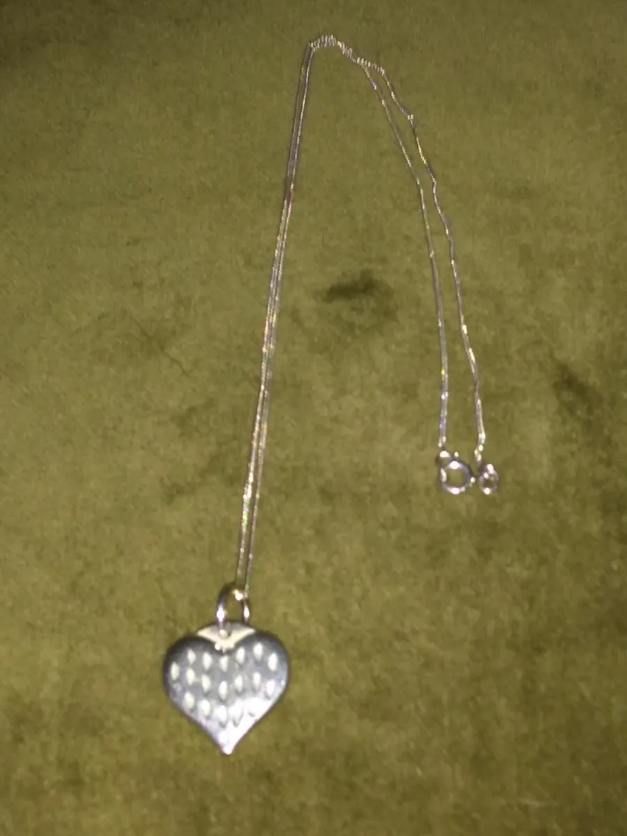 Vintage 925 Silver 3D Heart Necklace - Image 2
