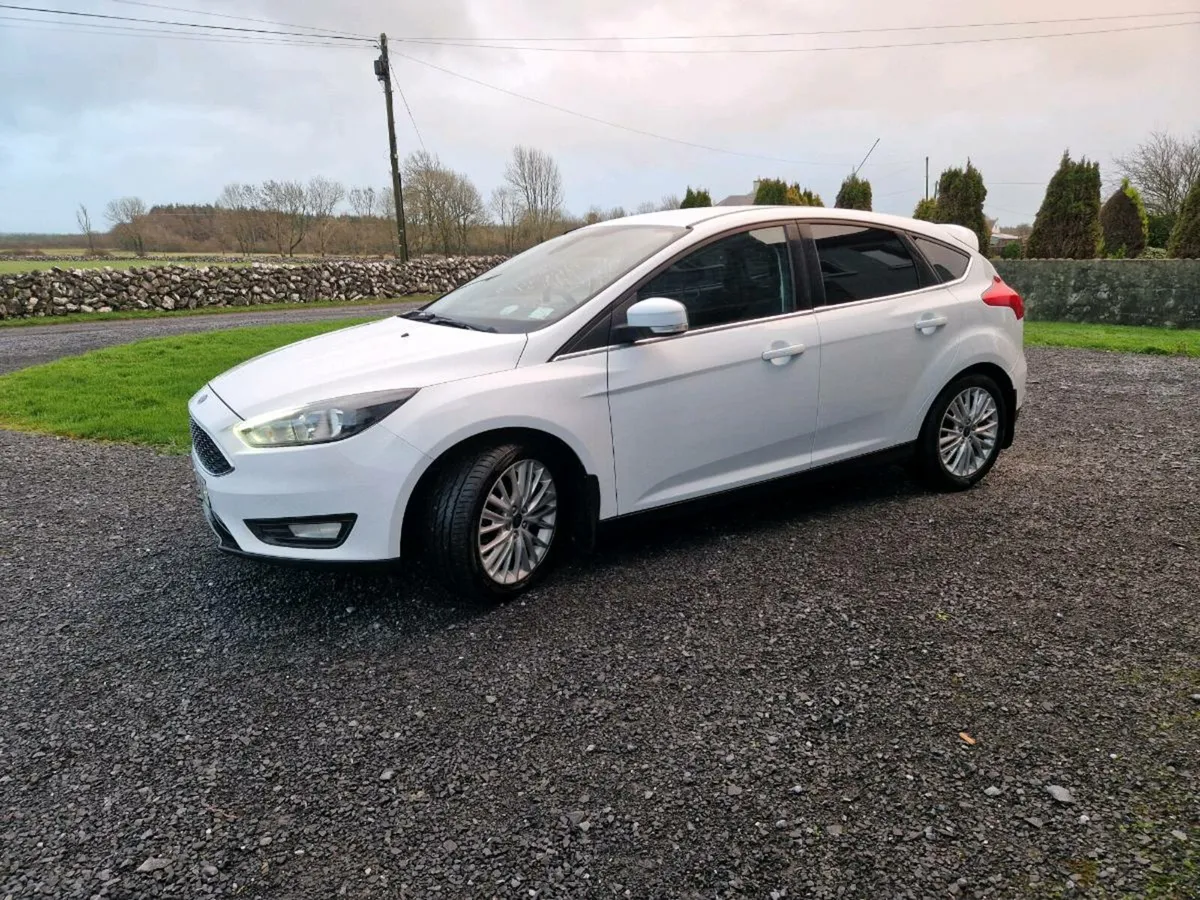 Ford Focus - Image 4