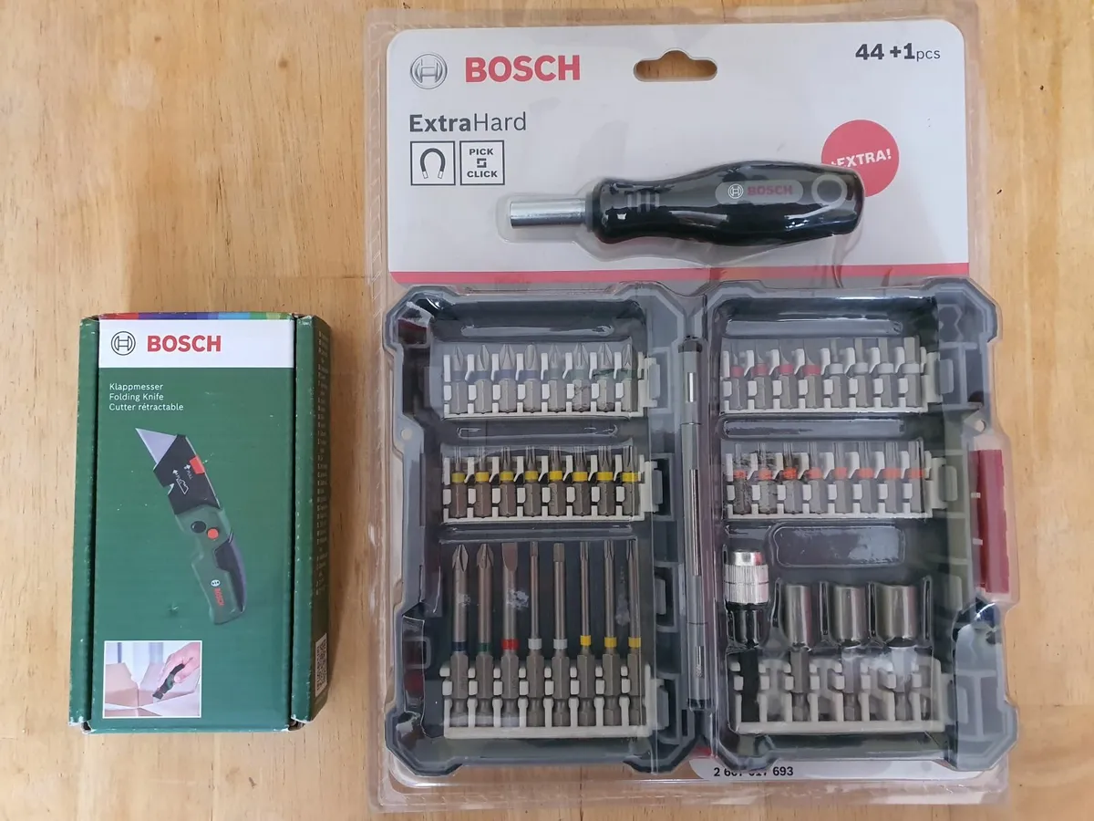 Bosch Utility Knife + Drill Bit set - Image 1