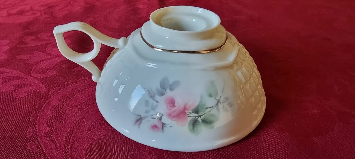 Irish Parian Donegal China Rose Chamber Stick - Image 2