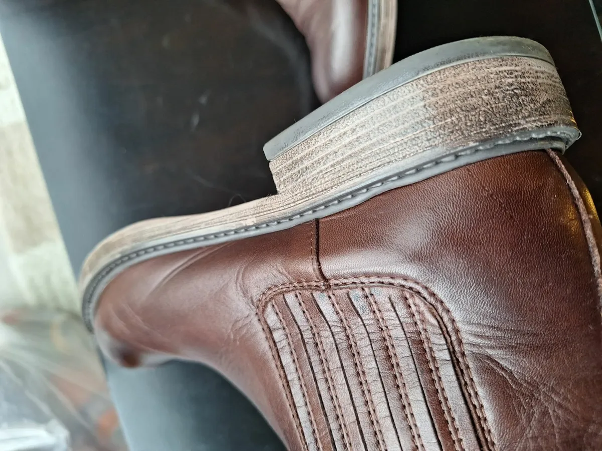 Boots - Image 3