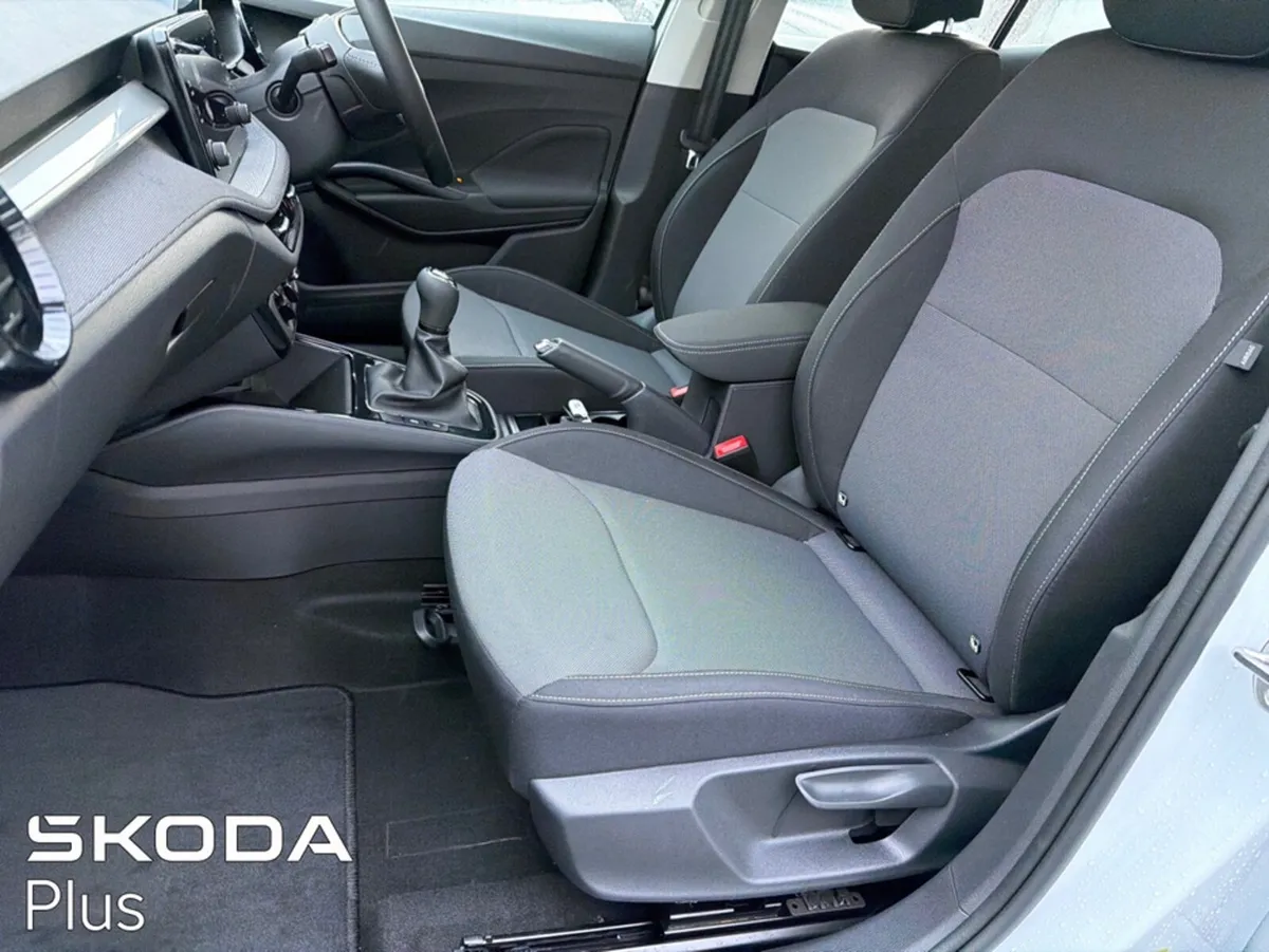 Skoda Fabia SELECTION 1.0 MPI 80HP 5DR - Image 4