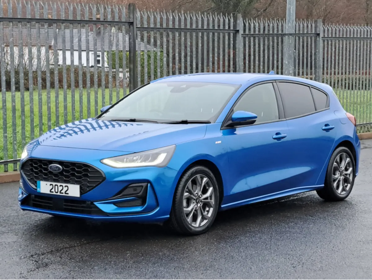Ford Focus ST-LINE STYLE 1.5TD 120BHP **FACELIFT M - Image 4