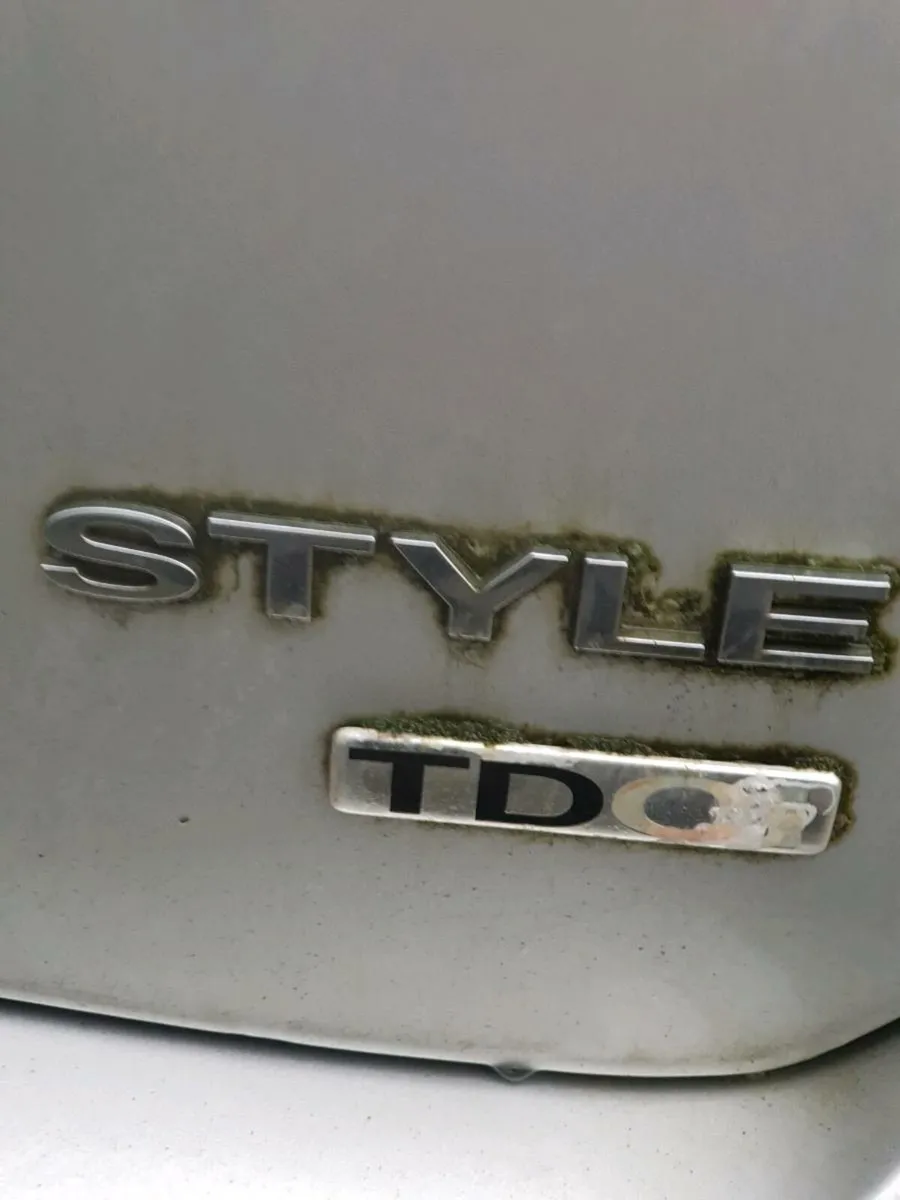 Ford Focus good 1.6D just need clean up and a wing - Image 4