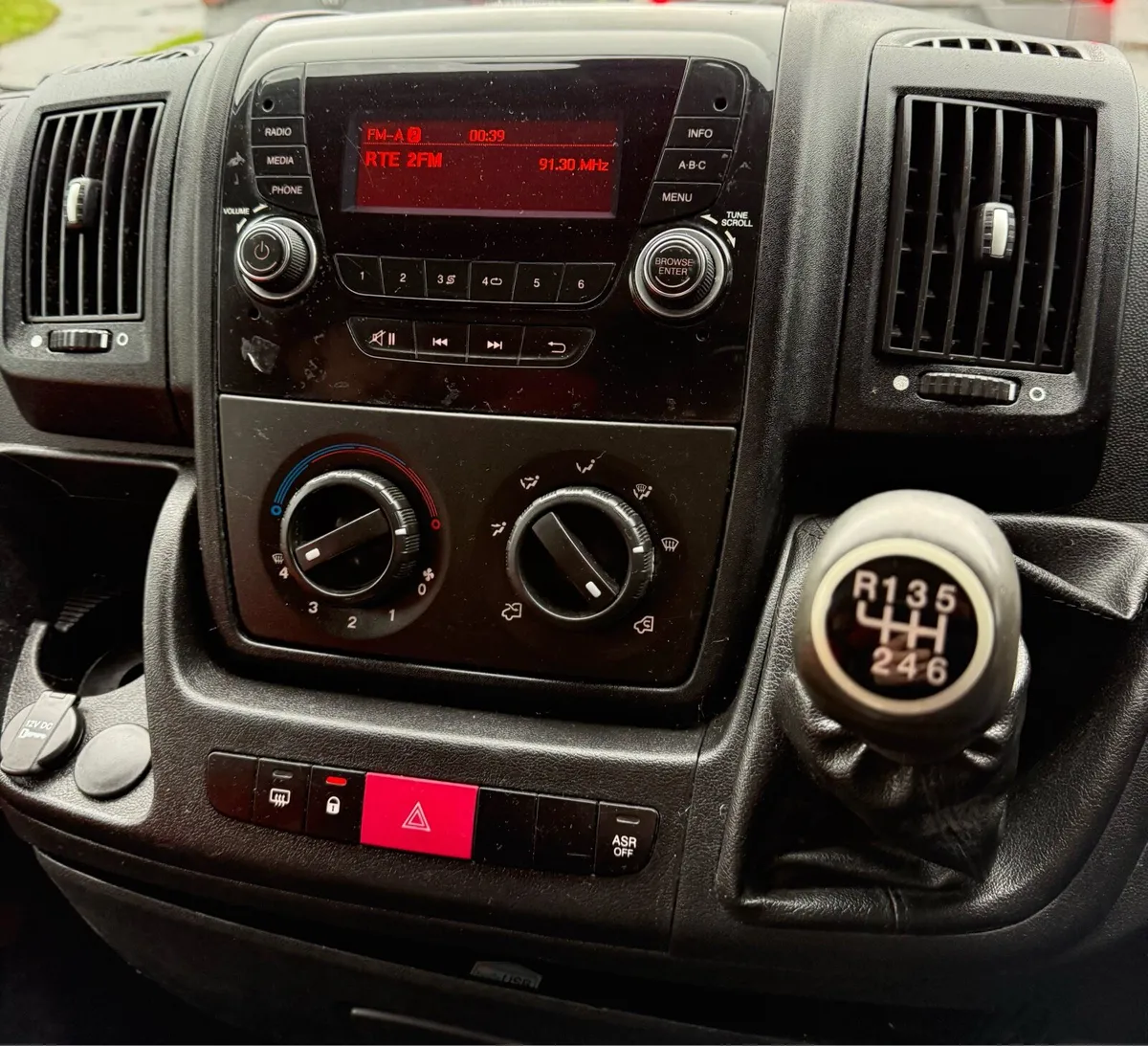 Peugeot Boxer 2016 - Image 2