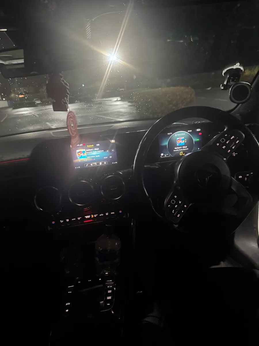 Mercedes a class 180d amg - Image 2