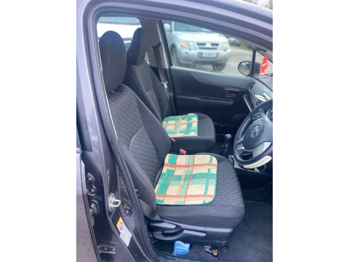 Toyota Yaris 1.0 TERRA 4DR - Image 4