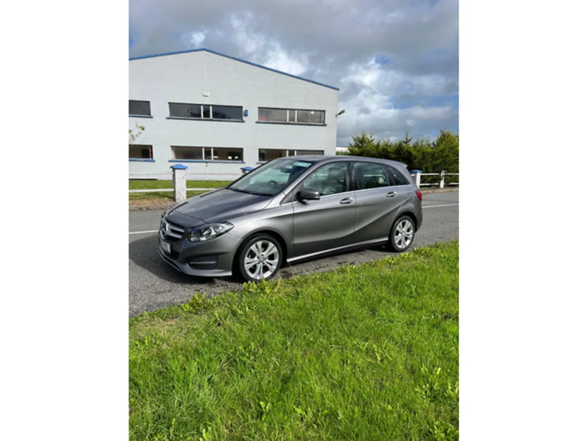 Mercedes-Benz B-Class 160 D URBAN 5DR AUTO - Image 1