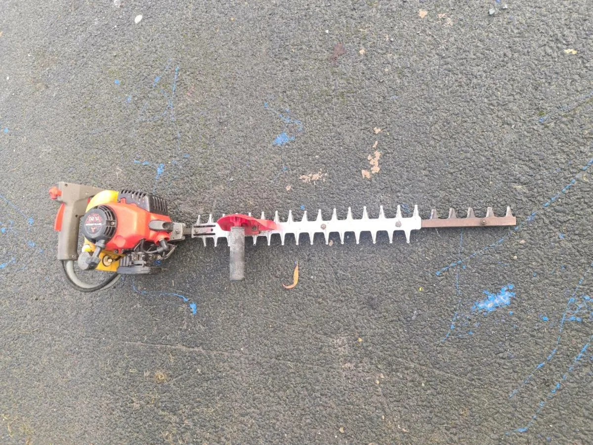 Hedge trimmers works perfectly fine - Image 1