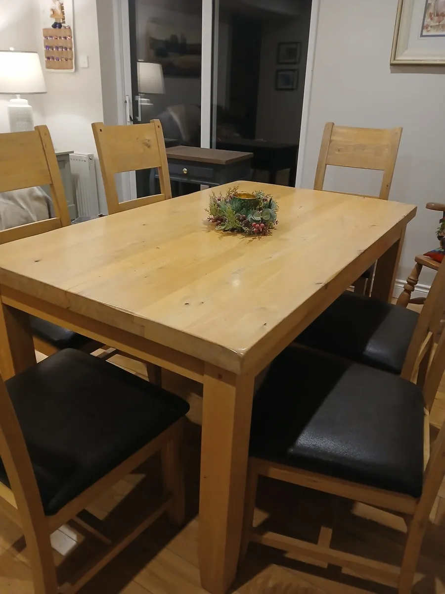 Table and Chairs - Image 3