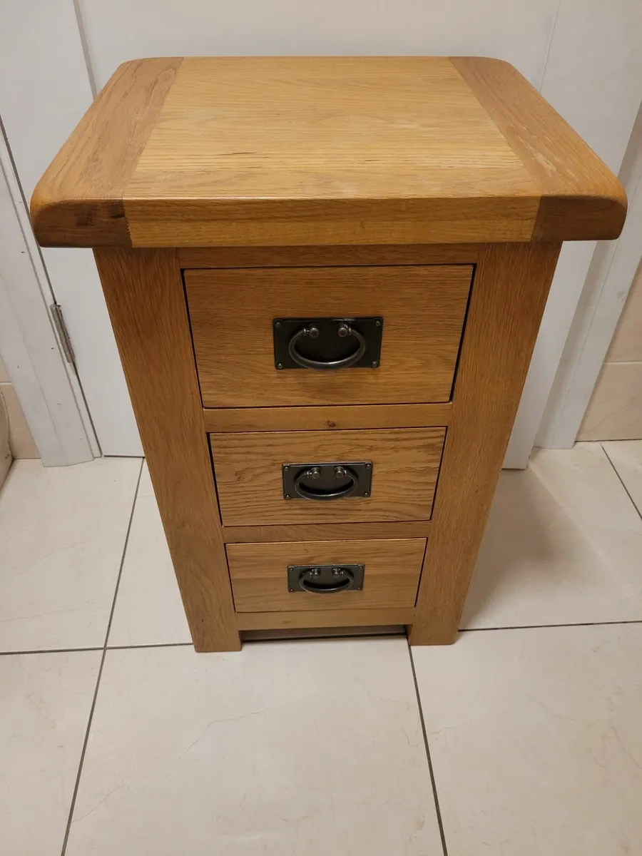 Bedside Locker ( Kent Oak ) - Image 1