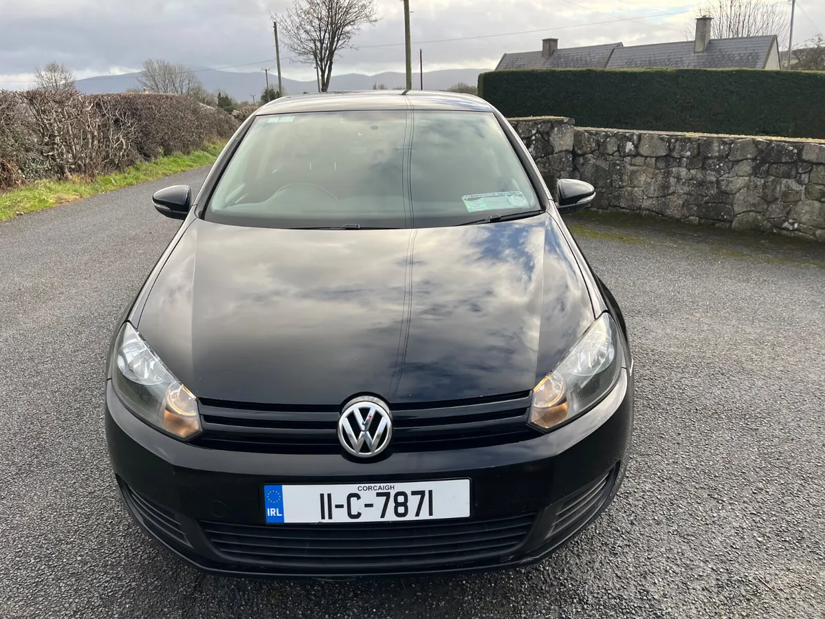 Volkswagen Golf 2011 1.6 tdi - Image 2