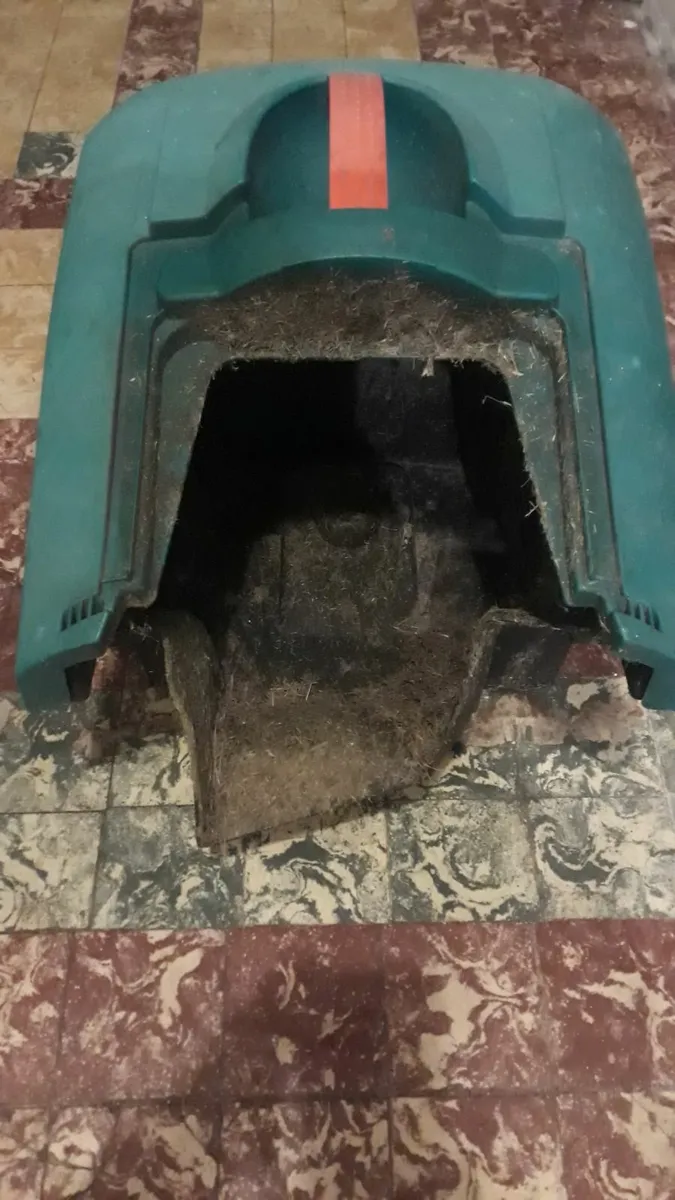 Bosch Rotak 34 Lawnmower - Image 4