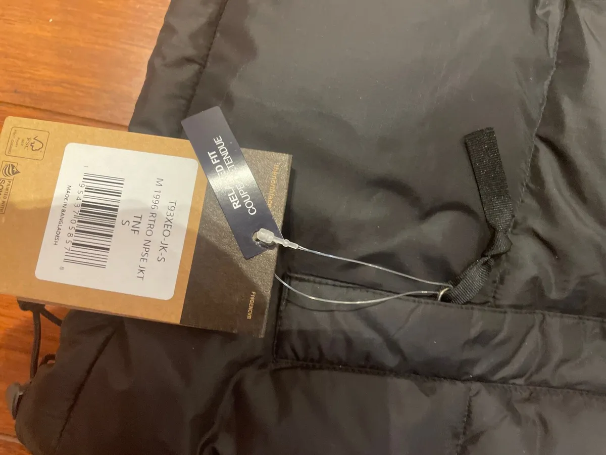 North Face black jacket - Image 2