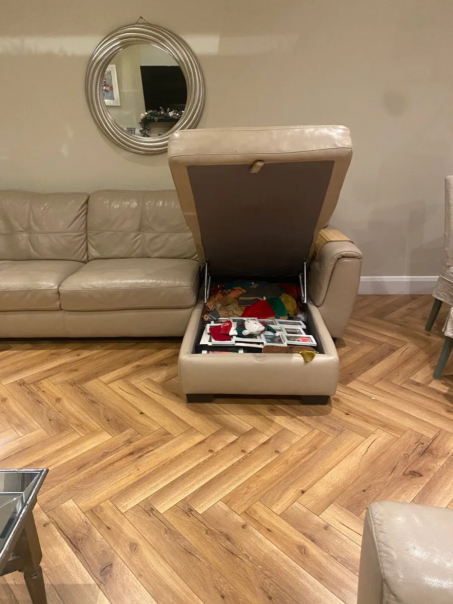 Large cream leather couch and armchair - Image 2