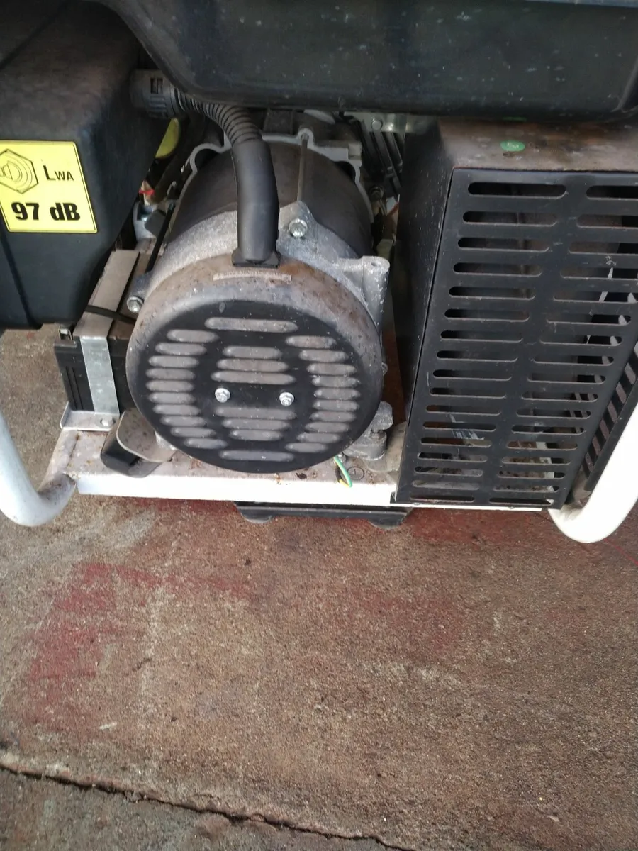 Generator for sale - Image 4