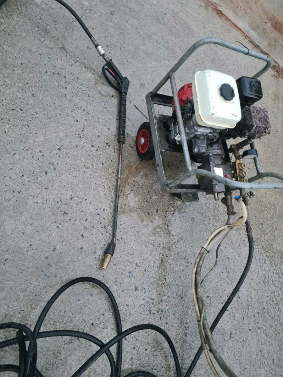 5.5 honda power washer works perfectly fine - Image 2