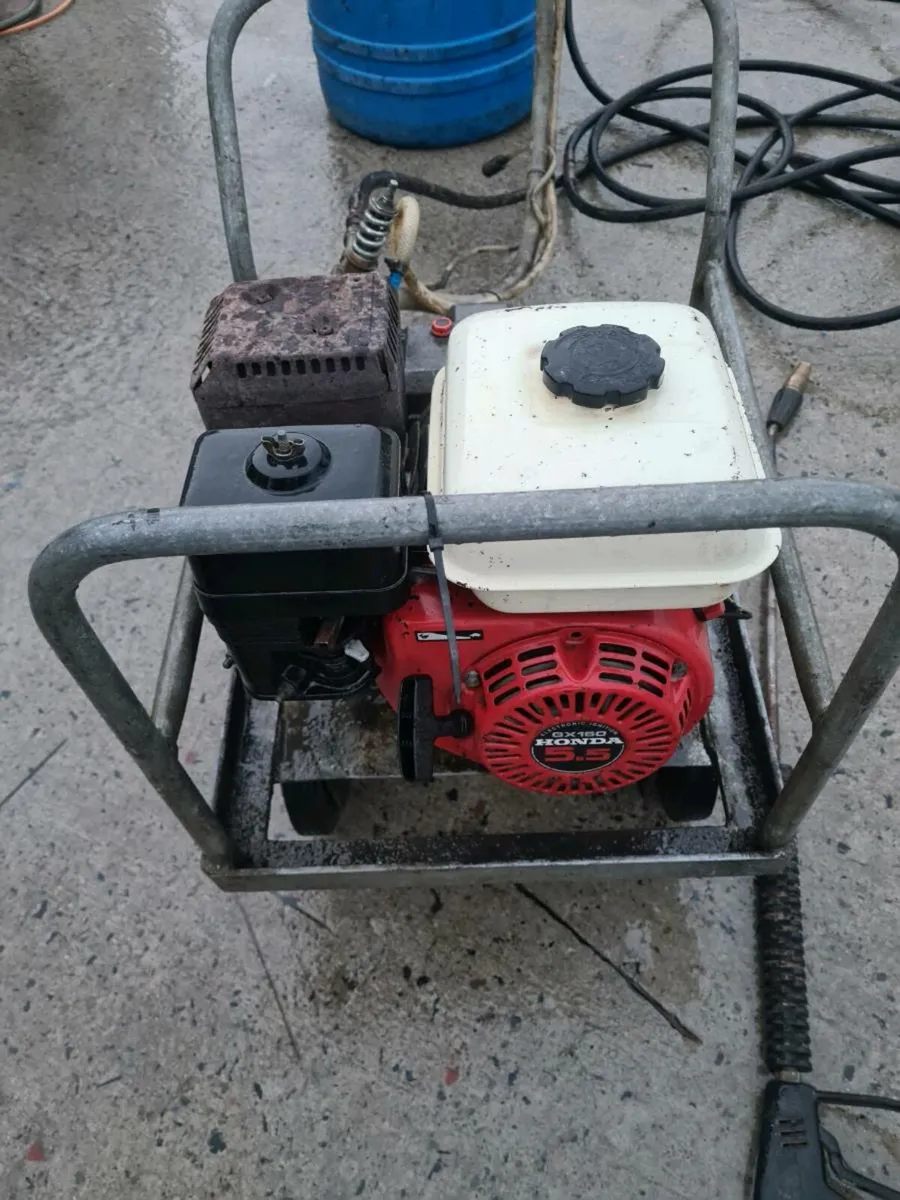 5.5 honda power washer works perfectly fine - Image 1
