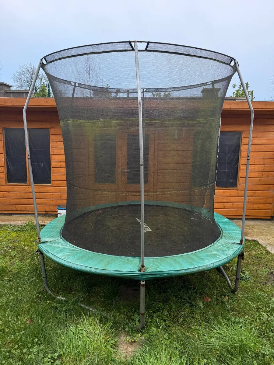 8 ft Trampoline - Image 3