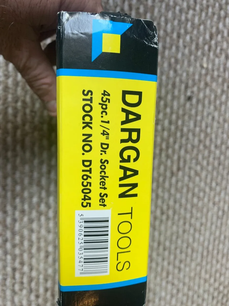 Dargan 45 Piece 1/4" Drive Socket Set . - Image 1
