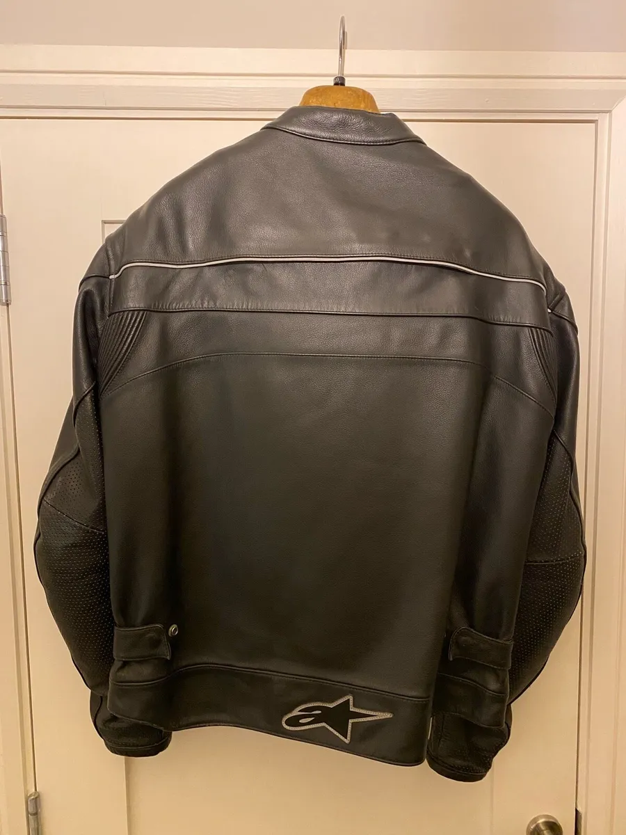 Alpinestars size 54/XL selection - Image 4