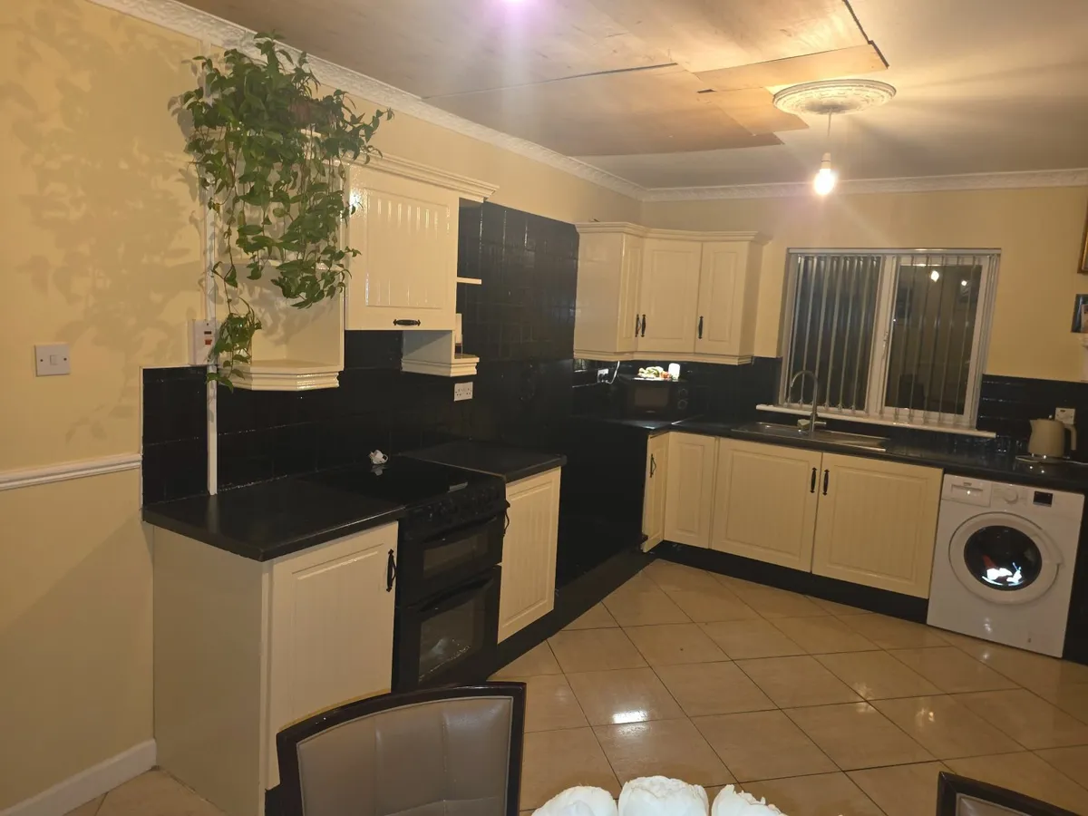 Full kitchen and appliances cooker washing machine - Image 2