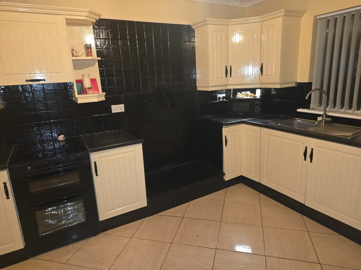 Full kitchen and appliances cooker washing machine - Image 4