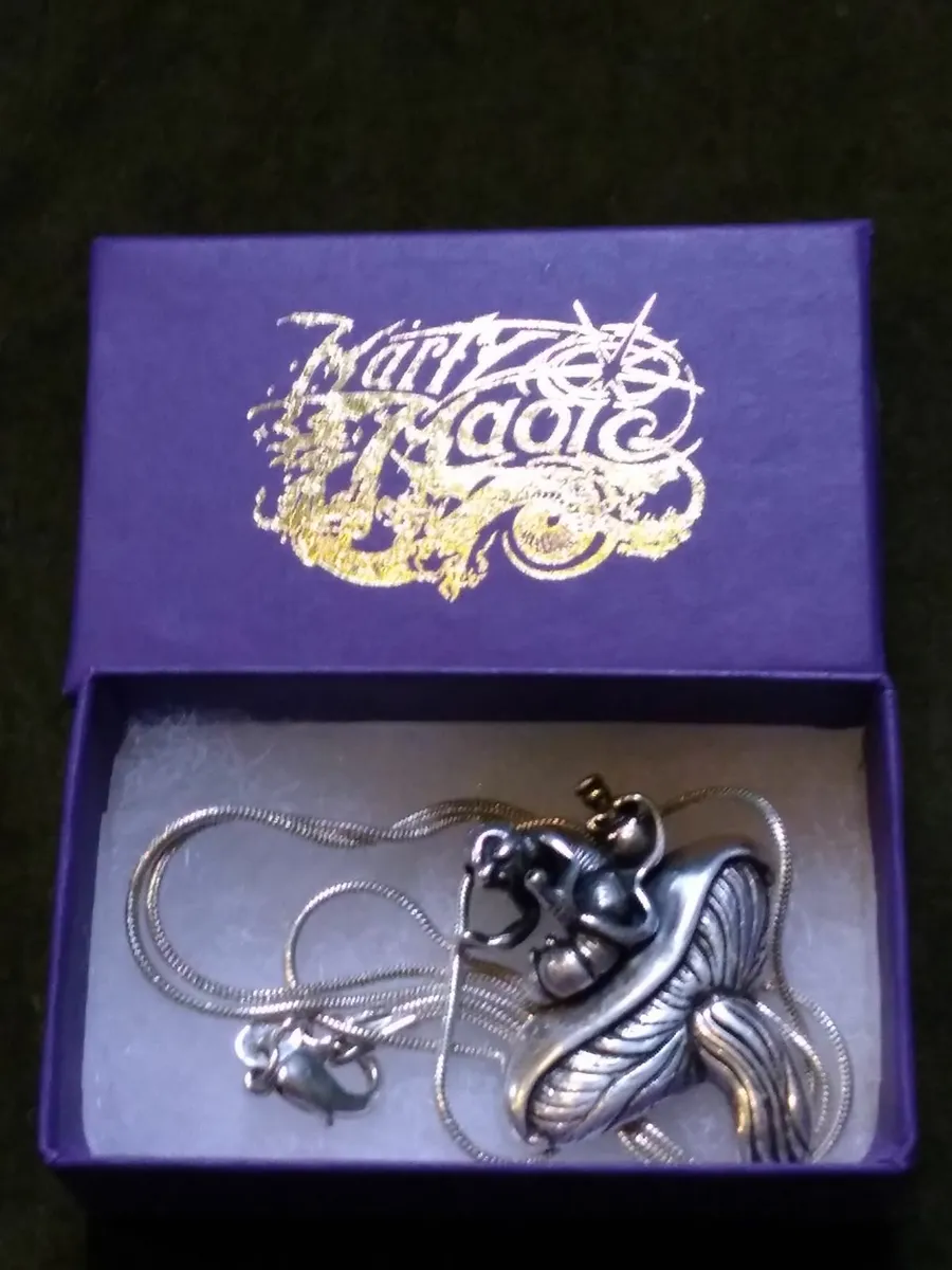 Designer 'Marty Magic' 925 Silver Mushroom Necklac - Image 3