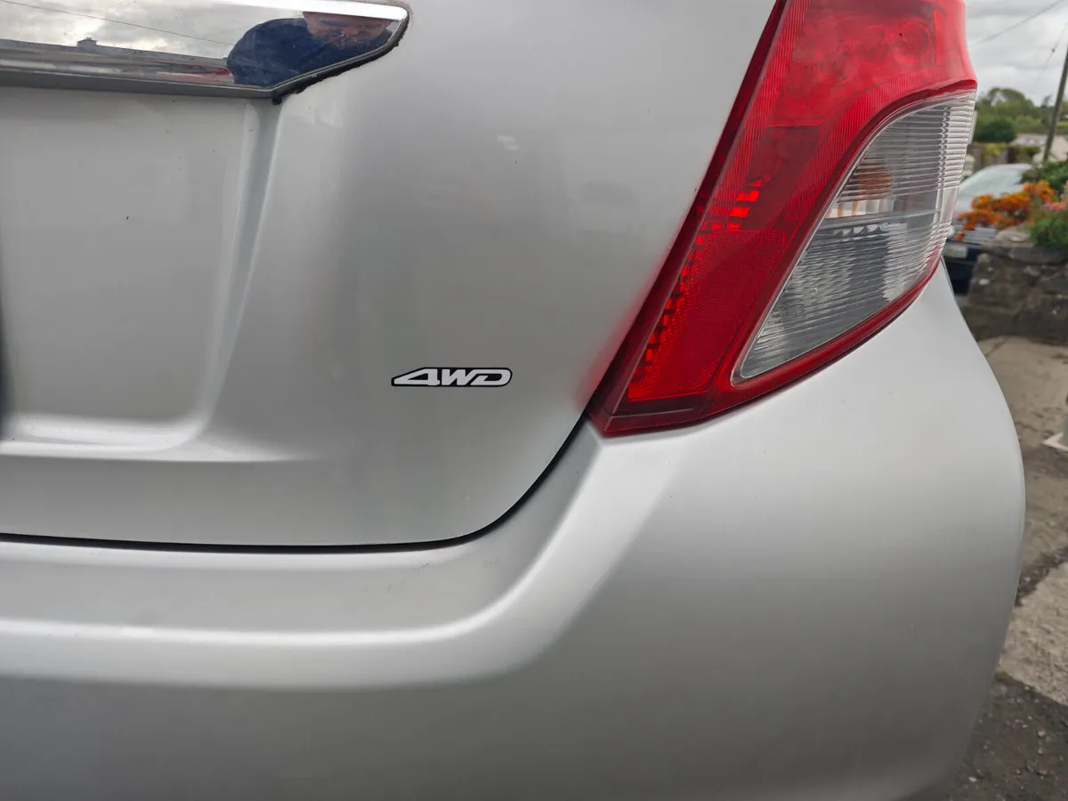 Toyota Vitz 2012 1.33 Dual VVT-i 4 x 4 only 36km - Image 4