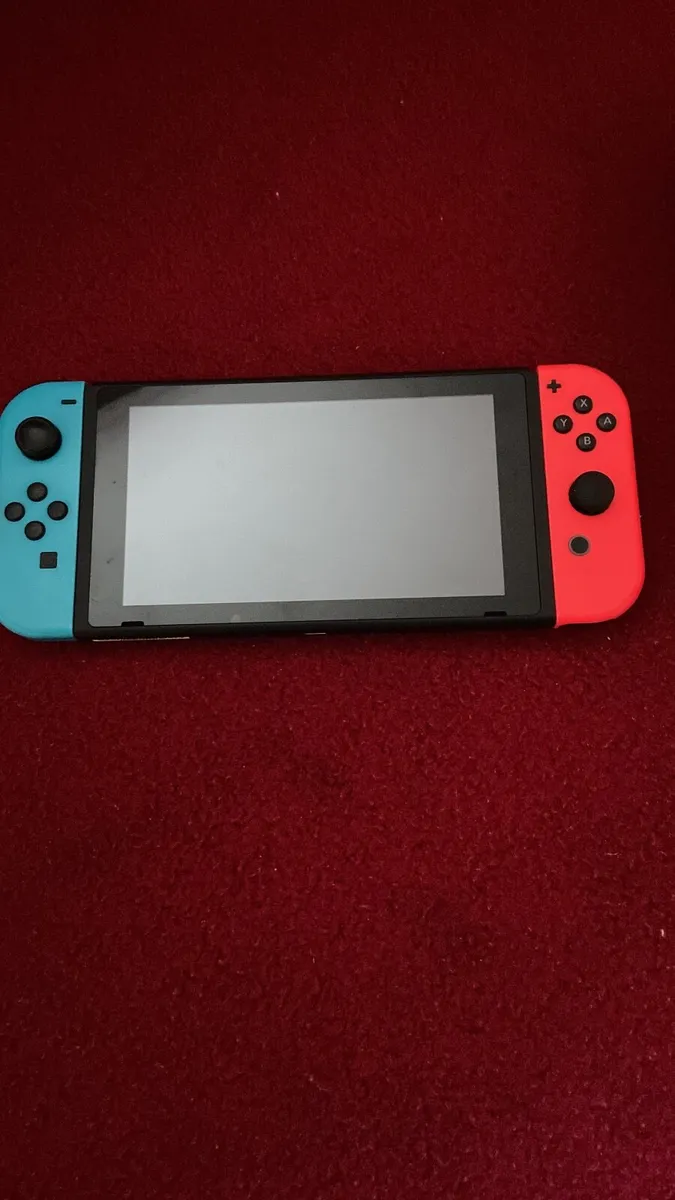 Nintendo switch - Image 1