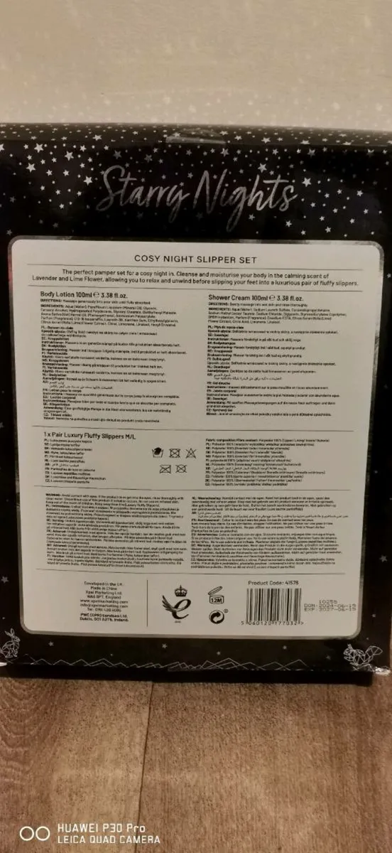 Cosy slipper gift set - Image 2
