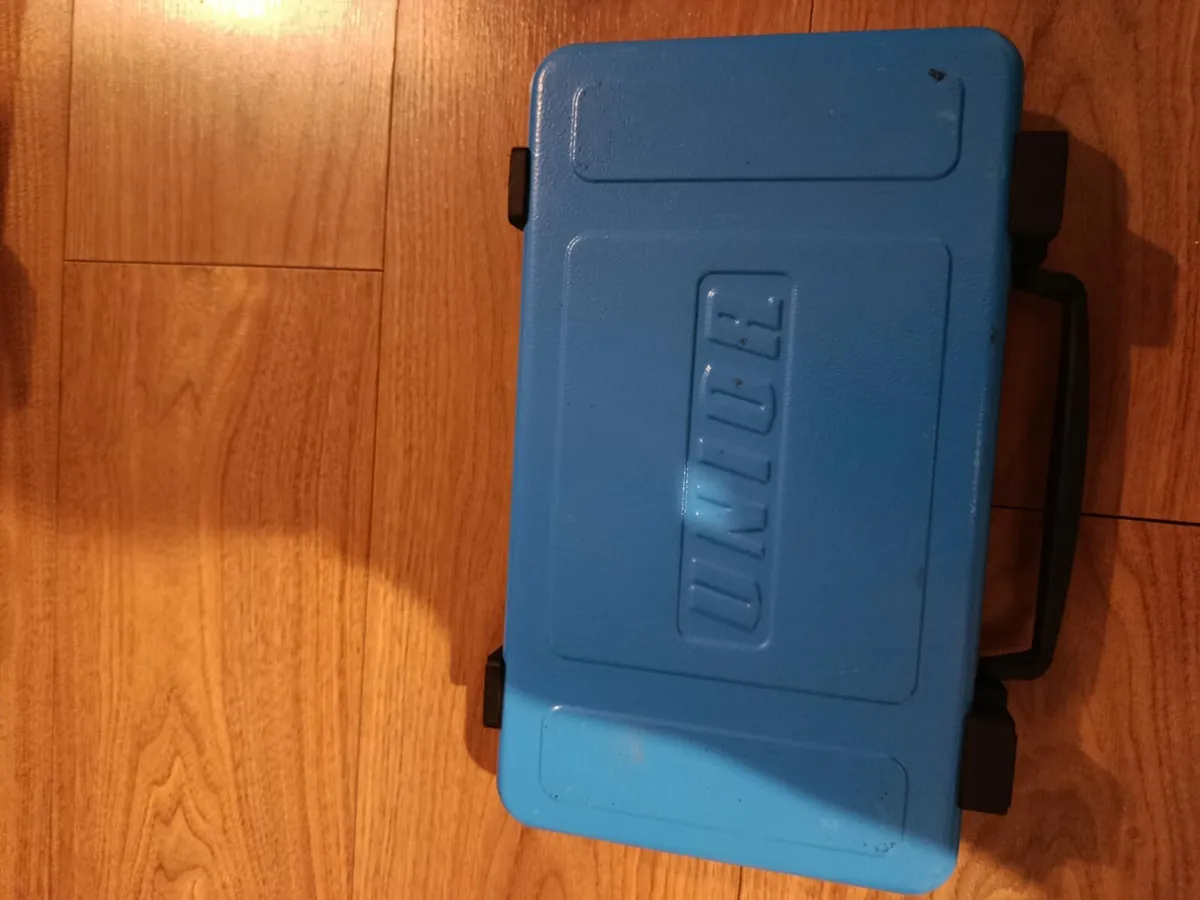 Unior socket set 1/4 in metal box - Image 2