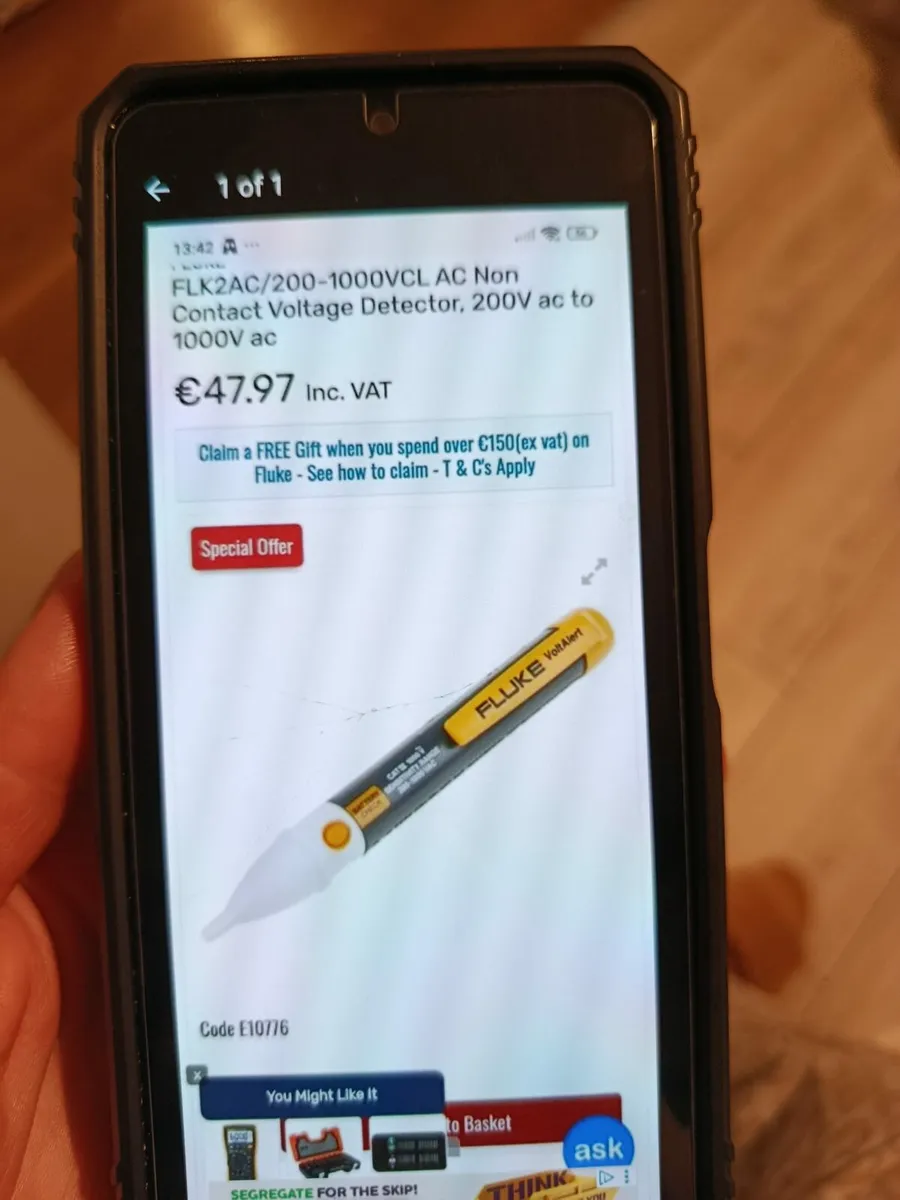 Fluke non-contact voltage detector - Image 2