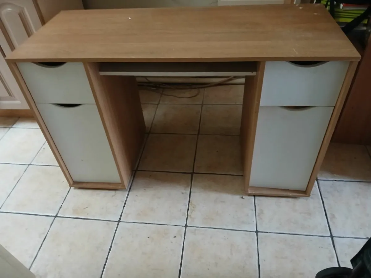 House furnishings - Image 4