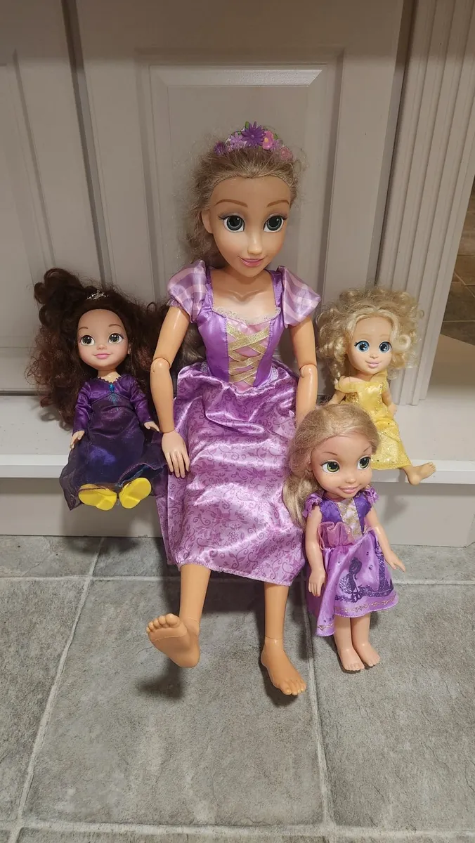 Doll bundle - Image 2