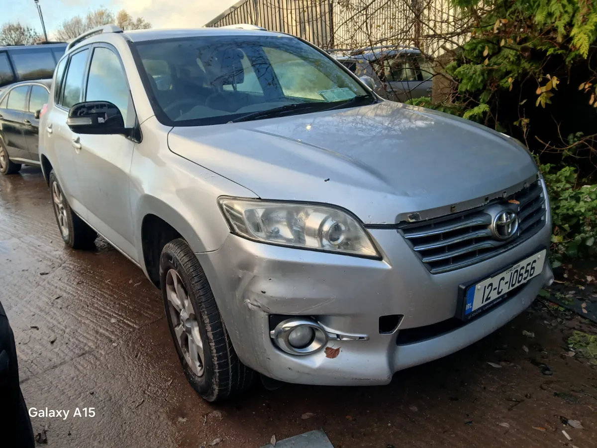 Toyota Rav4 2012 2.2 diesel - Image 1