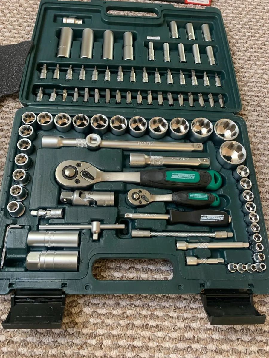 Bruder Mannessmann 95 piece  Socket set - Image 4