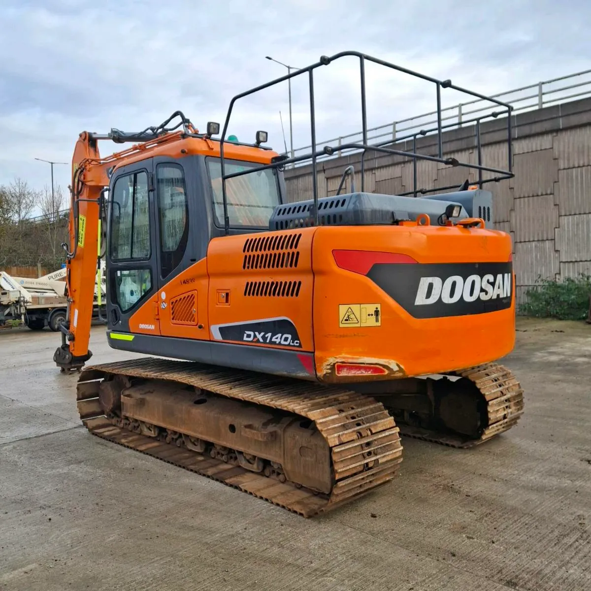Doosan DX140LC-5 YEAR 2018 - Image 4
