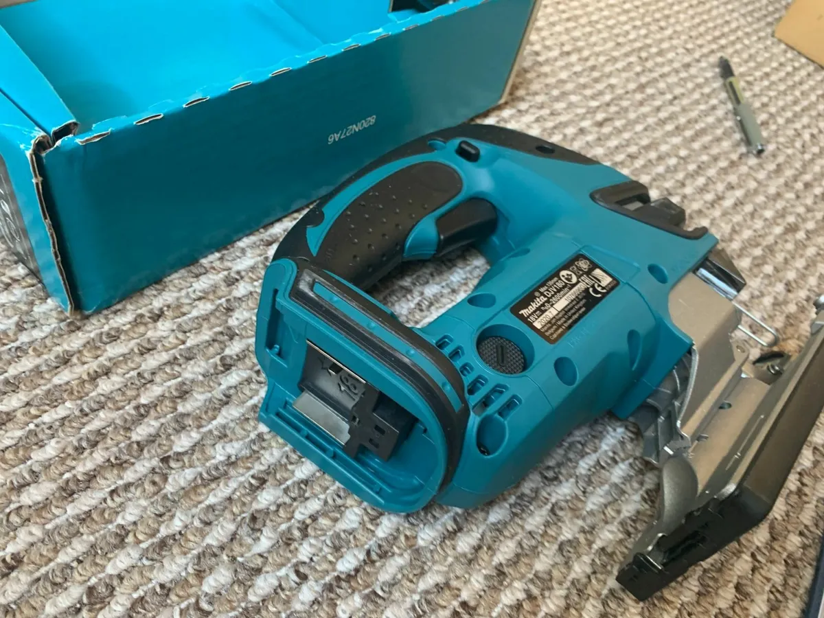 Makita Cordless Jig Saw  LXT - Image 3