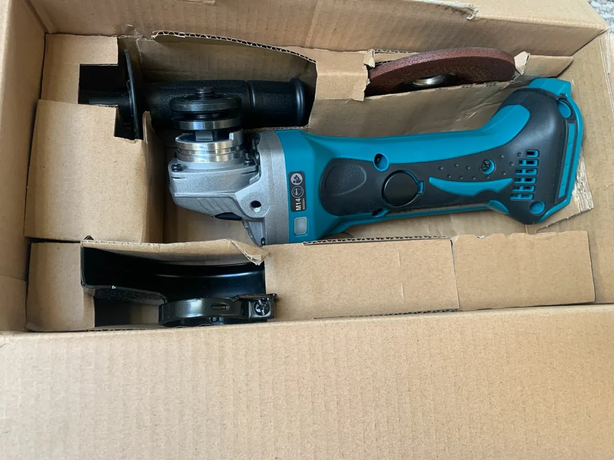 Makita  Cordless Angle Grinder - Image 2
