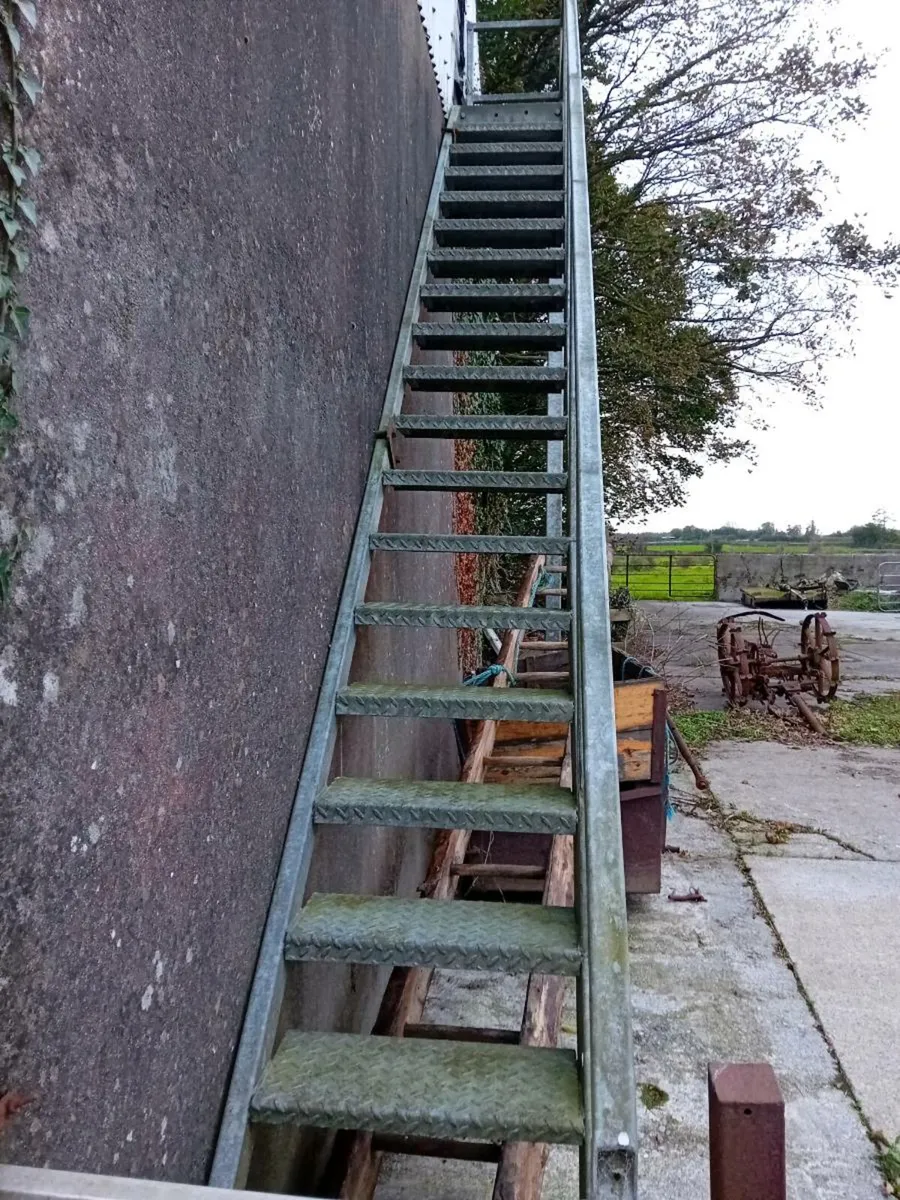 Galvanised steel stairs - Image 1