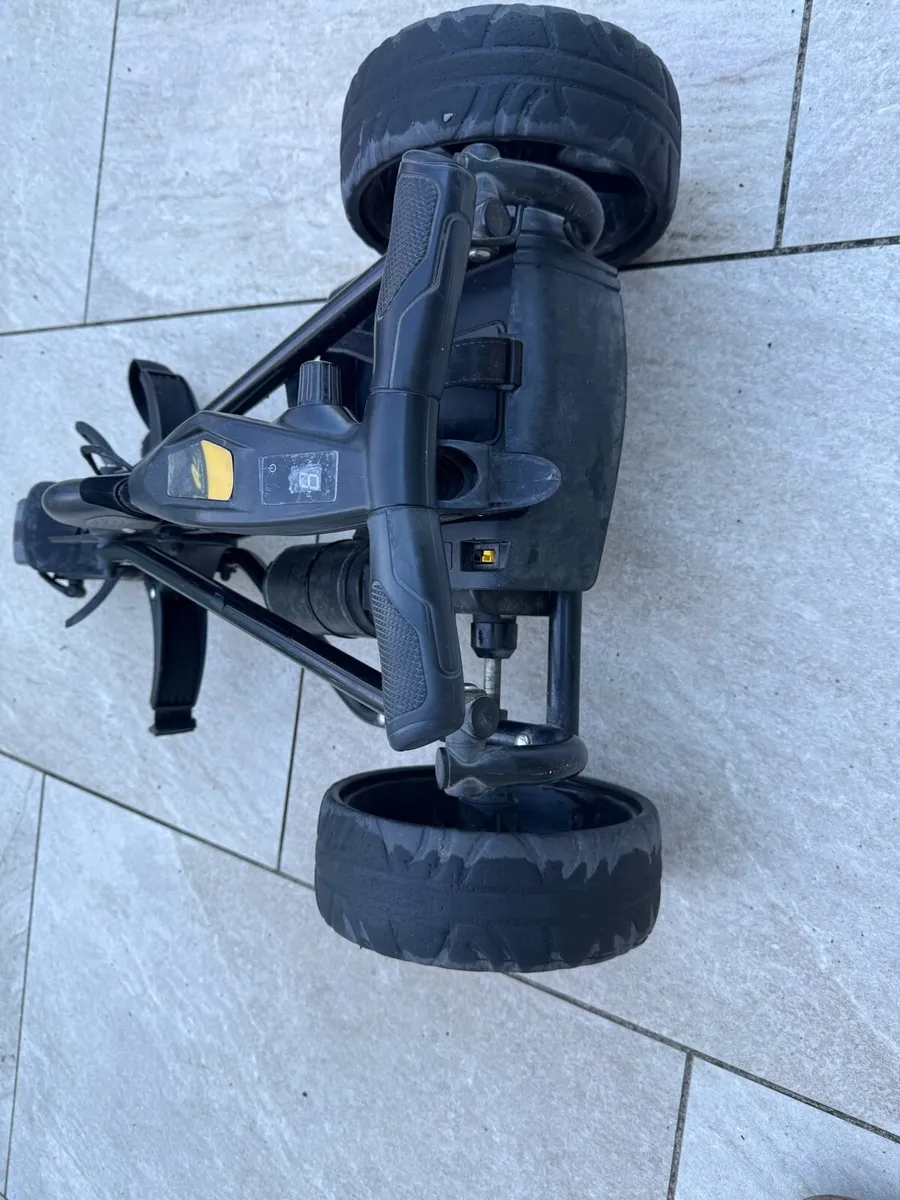 Golf trolley Powakaddy - Image 1